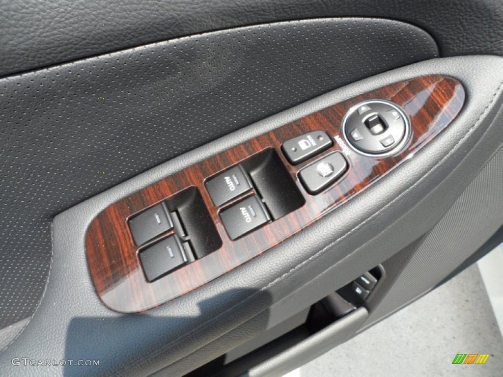 2012 Hyundai Genesis 3.8 Sedan Controls Photo #53616717