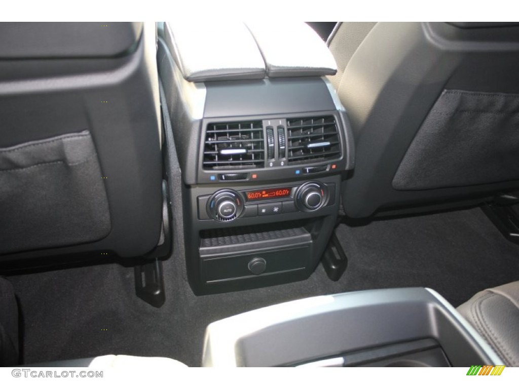 2011 BMW X6 xDrive50i Controls Photo #53617647