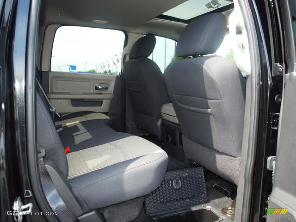 2011 Ram 1500 Big Horn Crew Cab 4x4 - Brilliant Black Crystal Pearl / Light Pebble Beige/Bark Brown photo #7