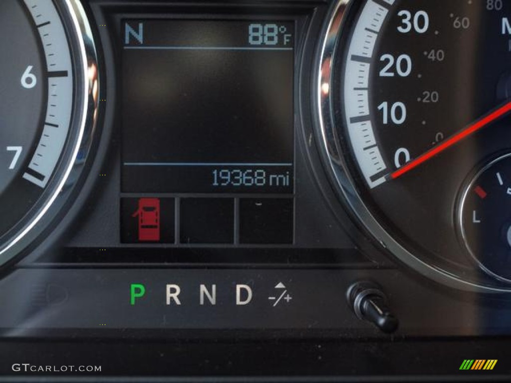2011 Ram 1500 Big Horn Crew Cab 4x4 - Brilliant Black Crystal Pearl / Light Pebble Beige/Bark Brown photo #13