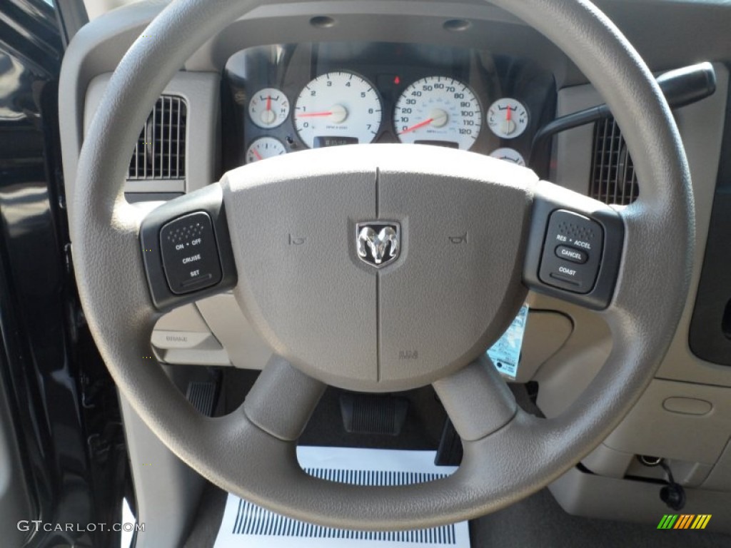 2004 Ram 1500 SLT Regular Cab - Black / Dark Slate Gray photo #40