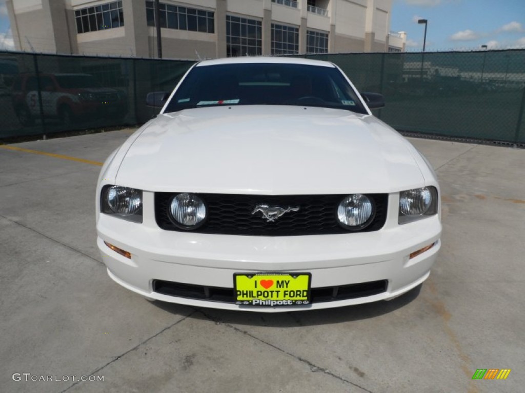 2007 Mustang GT Premium Coupe - Performance White / Black/Red photo #8