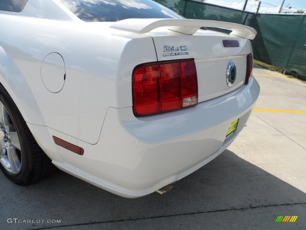 2007 Mustang GT Premium Coupe - Performance White / Black/Red photo #22