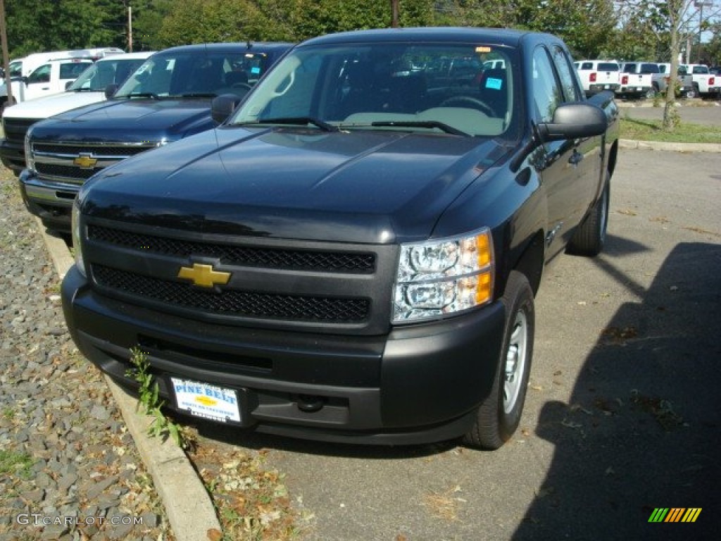 2011 Silverado 1500 LS Extended Cab 4x4 - Black / Ebony photo #1