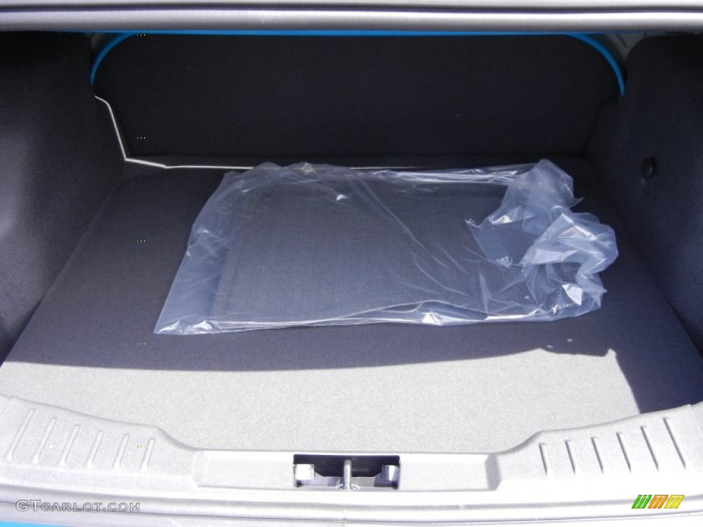 2012 Focus SE Sport Sedan - Blue Candy Metallic / Two-Tone Sport photo #10