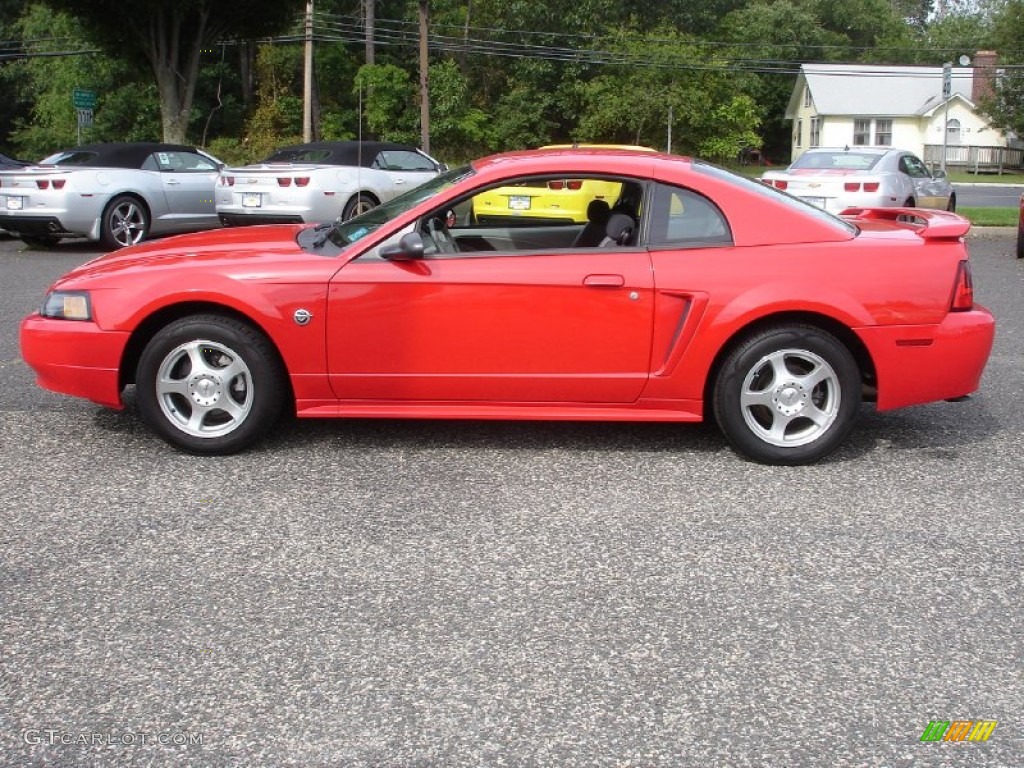 2004 Mustang V6 Coupe - Torch Red / Medium Graphite photo #9