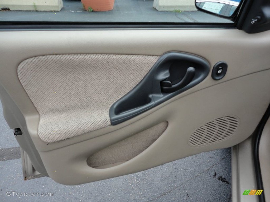 2003 Chevrolet Cavalier LS Sedan Neutral Beige Door Panel Photo #53627022