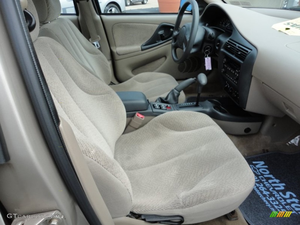 Neutral Beige Interior 2003 Chevrolet Cavalier LS Sedan Photo #53627078