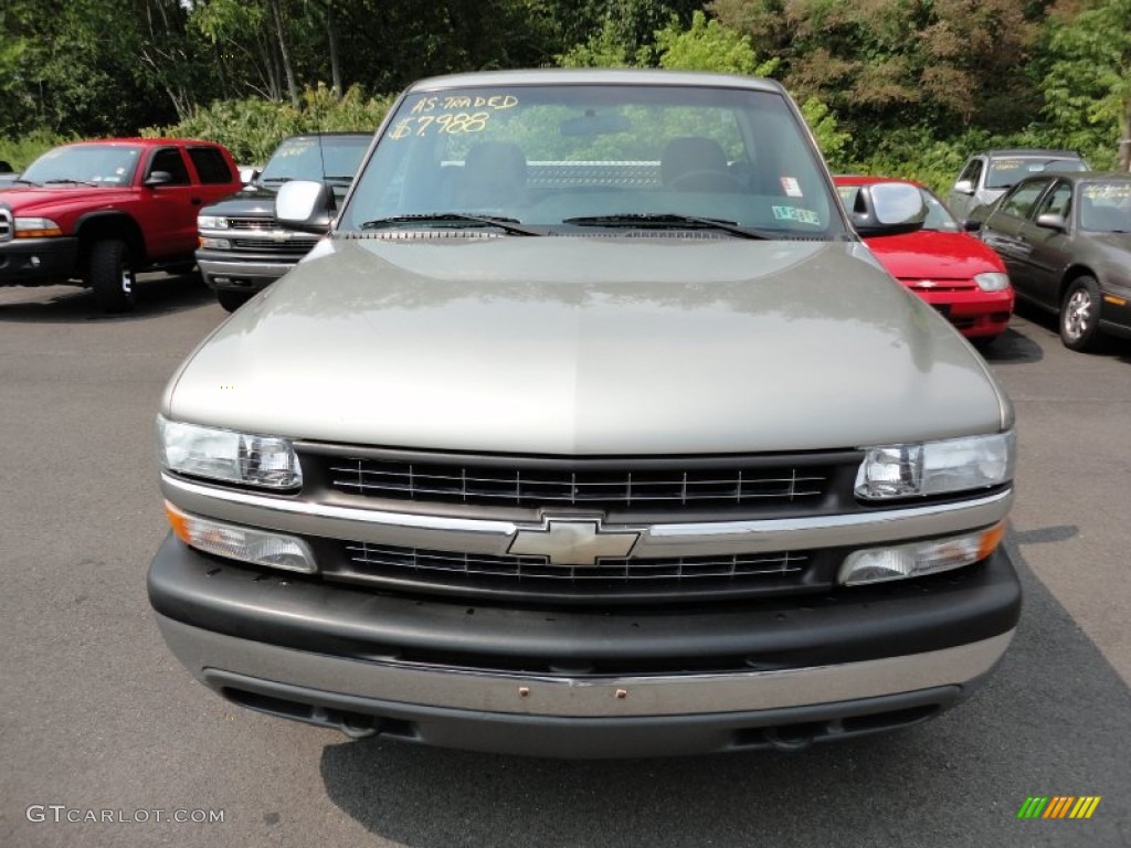 2000 Silverado 1500 LS Regular Cab 4x4 - Light Pewter Metallic / Graphite photo #2