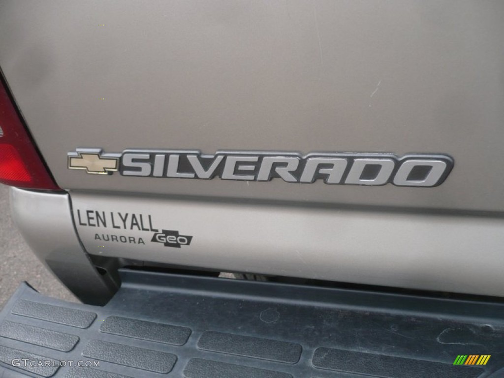 2002 Silverado 2500 LS Extended Cab 4x4 - Light Pewter Metallic / Graphite photo #12