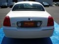 2006 Vibrant White Lincoln Town Car Signature  photo #7