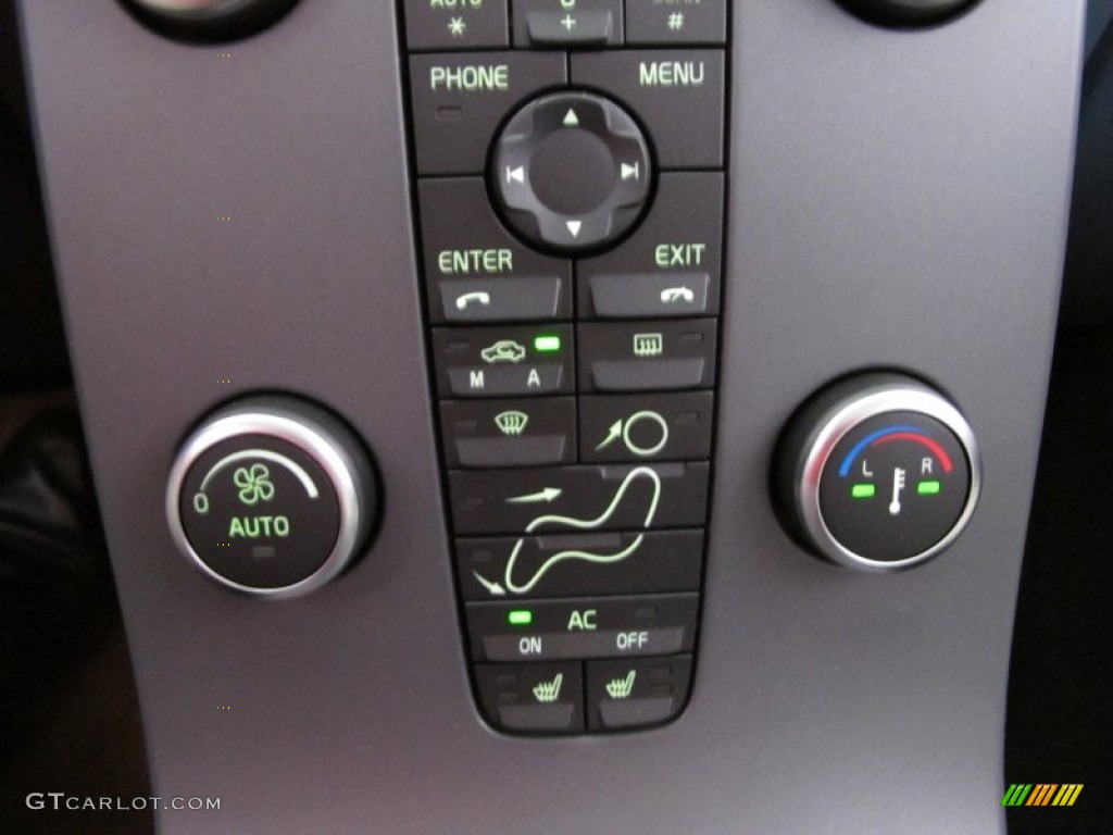 2012 Volvo C30 T5 Controls Photo #53628381