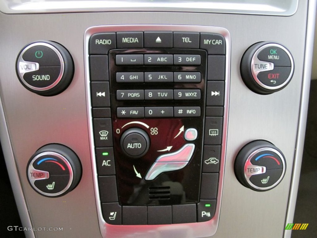 2012 Volvo XC60 3.2 Controls Photo #53628656