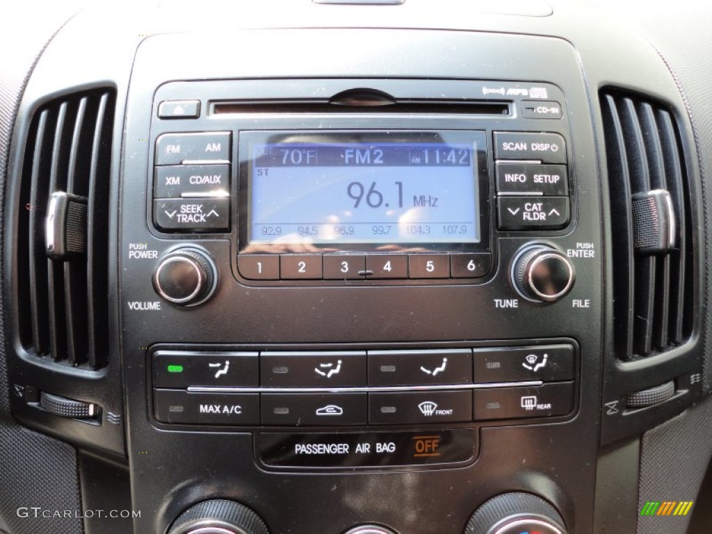 2010 Hyundai Elantra Touring SE Audio System Photo #53630511