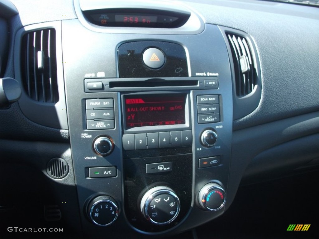 2012 Kia Forte SX Controls Photo #53630570