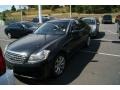 Black Obsidian - M 35x Sedan Photo No. 4