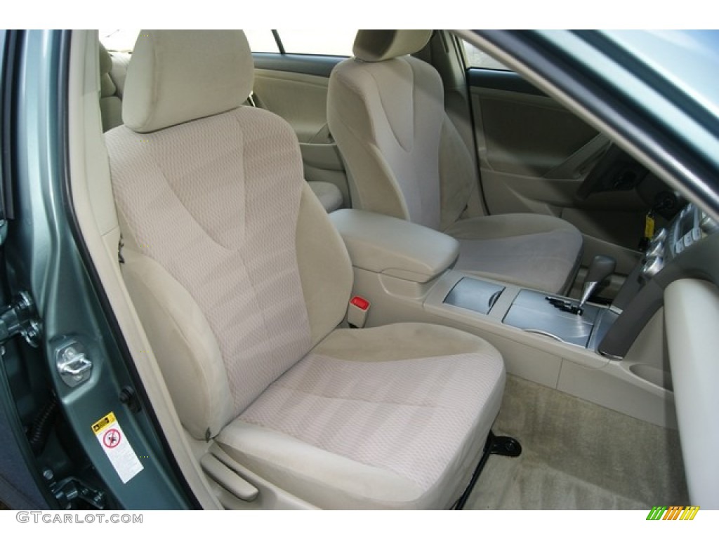 Bisque Interior 2010 Toyota Camry LE Photo #53631479