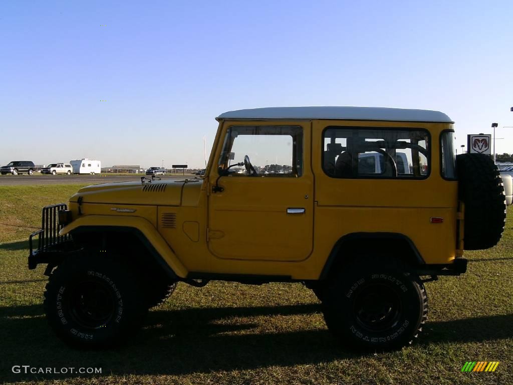 1977 Land Cruiser FJ40 - Yellow / Black photo #8