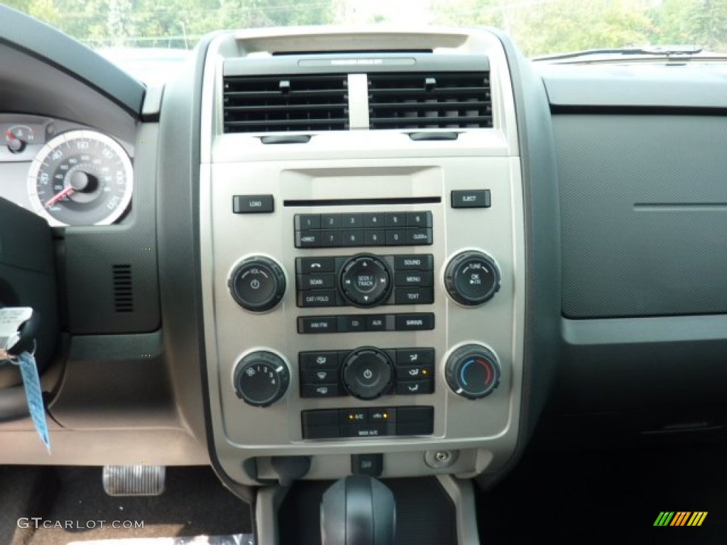 2012 Ford Escape XLT V6 4WD Controls Photo #53634161