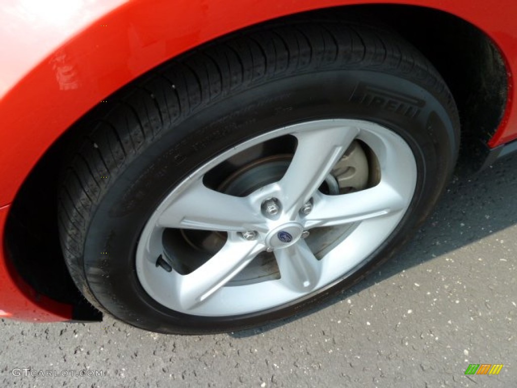 2011 Ford Mustang GT Coupe Wheel Photos