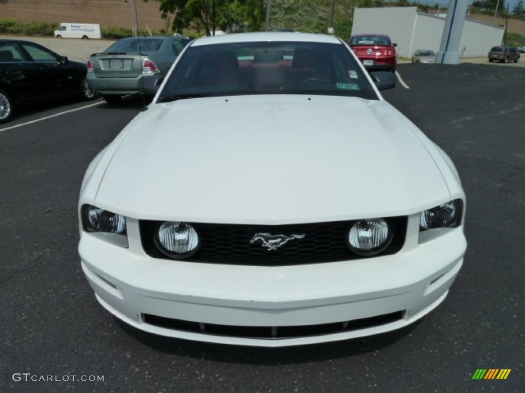 Performance White 2006 Ford Mustang GT Premium Coupe Exterior Photo #53635631