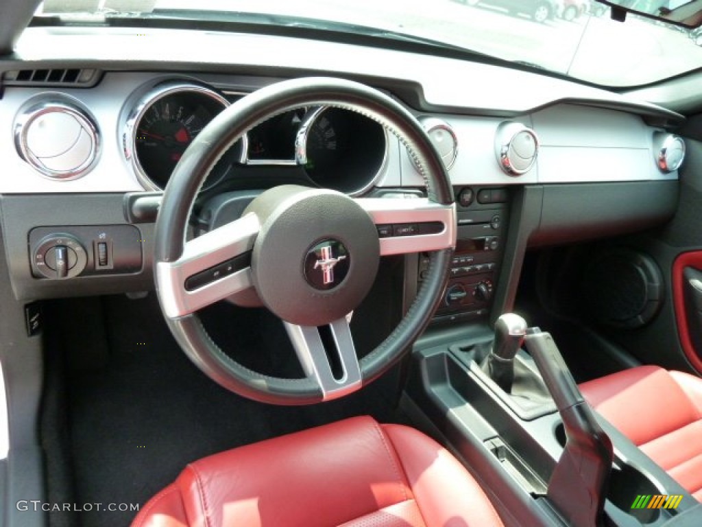 Red/Dark Charcoal Interior 2006 Ford Mustang GT Premium Coupe Photo #53635667