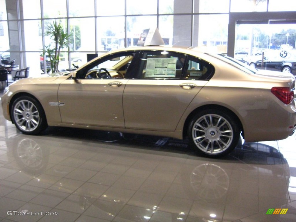 2012 7 Series 750i Sedan - Milano Beige Metallic / Champagne photo #2