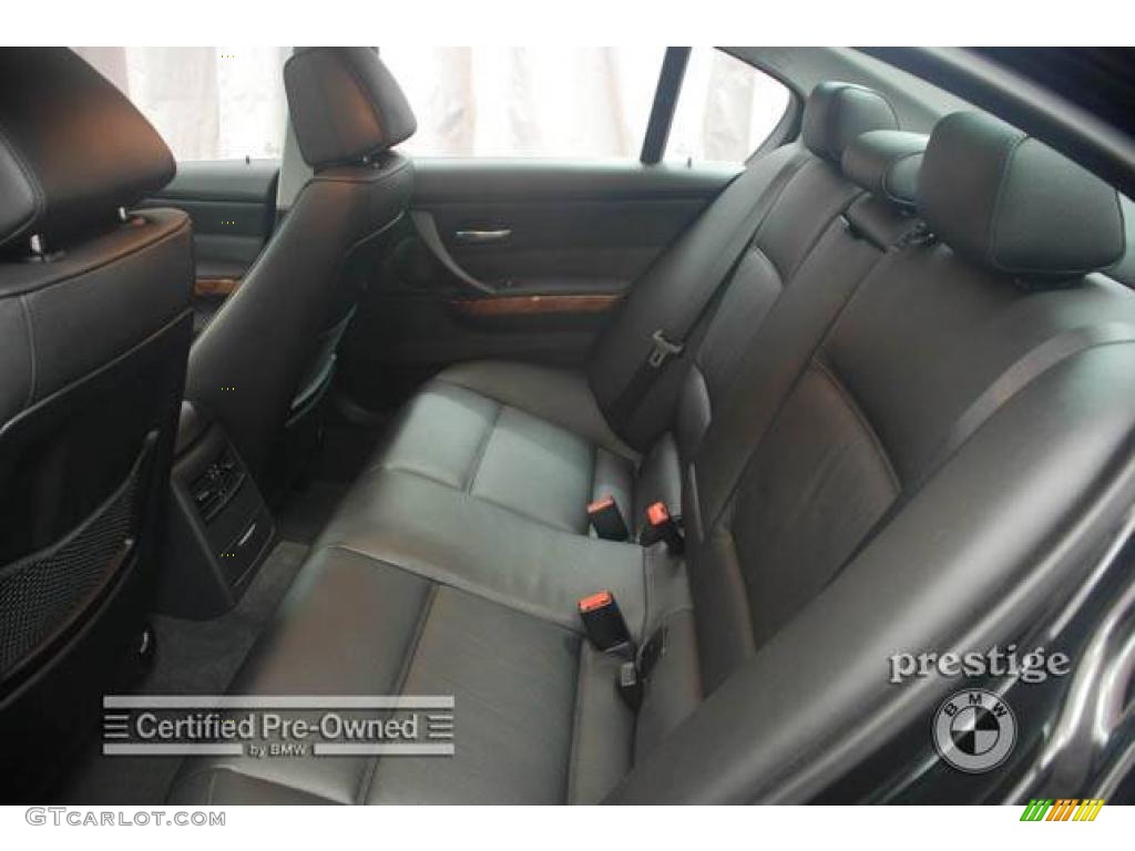 2006 3 Series 330i Sedan - Jet Black / Black photo #12