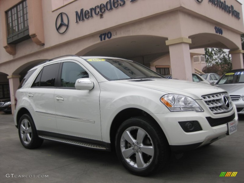 Arctic White Mercedes-Benz ML