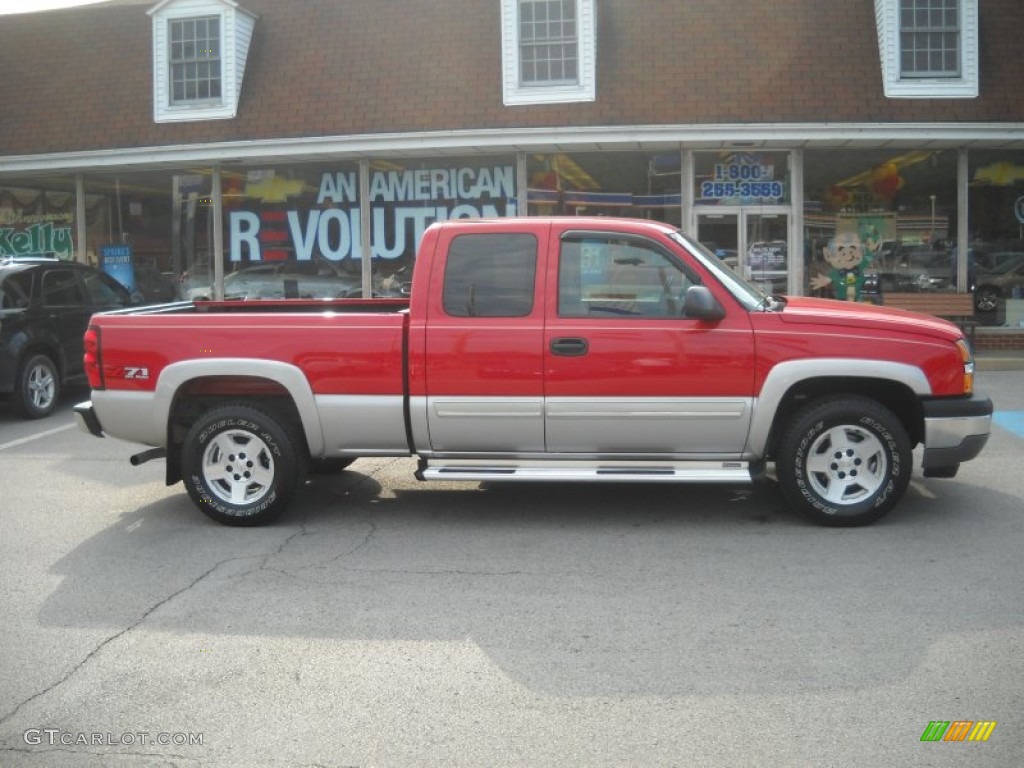 2005 Silverado 1500 Z71 Extended Cab 4x4 - Victory Red / Medium Gray photo #2