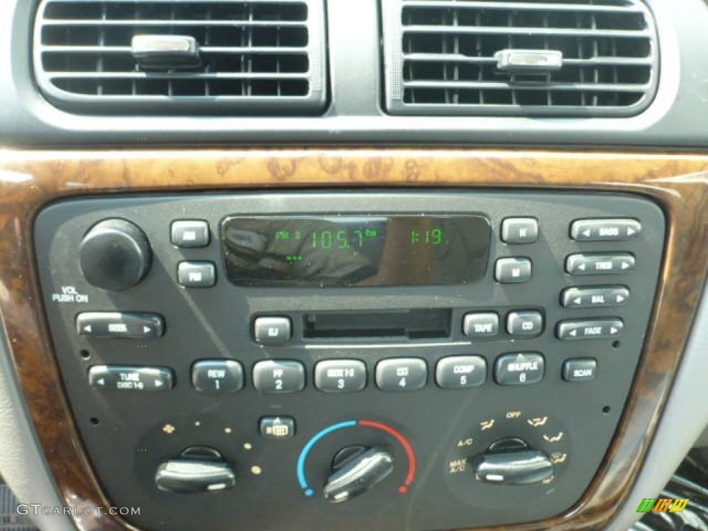 2000 Mercury Sable LS Sedan Audio System Photo #53639082
