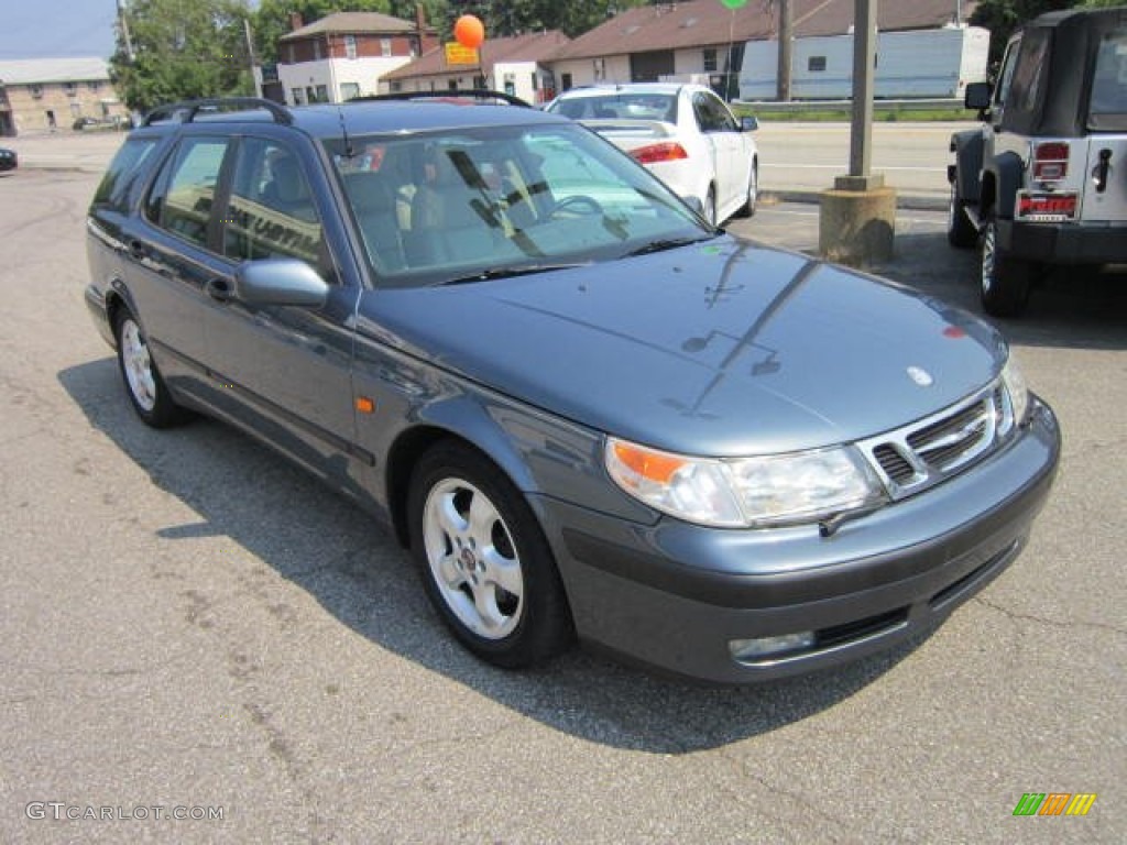 1999 Saab 9-5 2.3T Wagon Exterior Photos