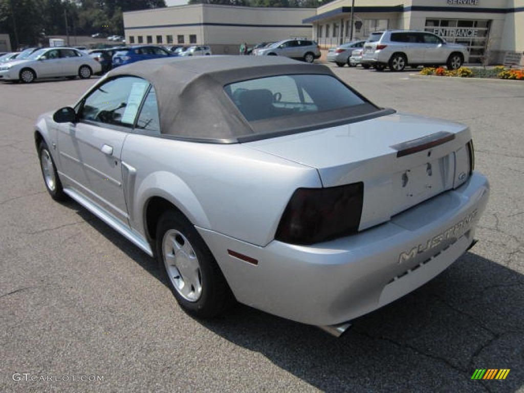 1999 Mustang V6 Convertible - Silver Metallic / Dark Charcoal photo #3