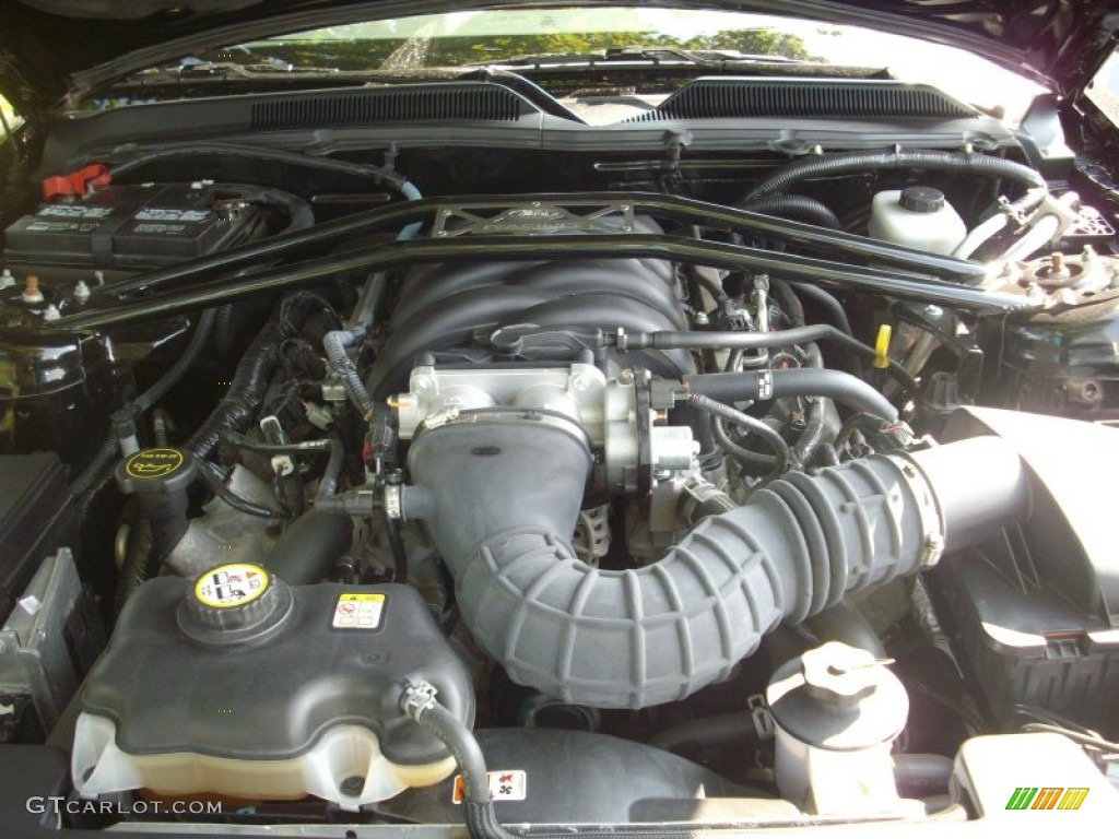 2006 Ford Mustang GT Premium Coupe 4.6 Liter SOHC 24-Valve VVT V8 Engine Photo #53644096