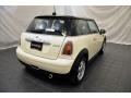 Pepper White - Cooper Hardtop Photo No. 2