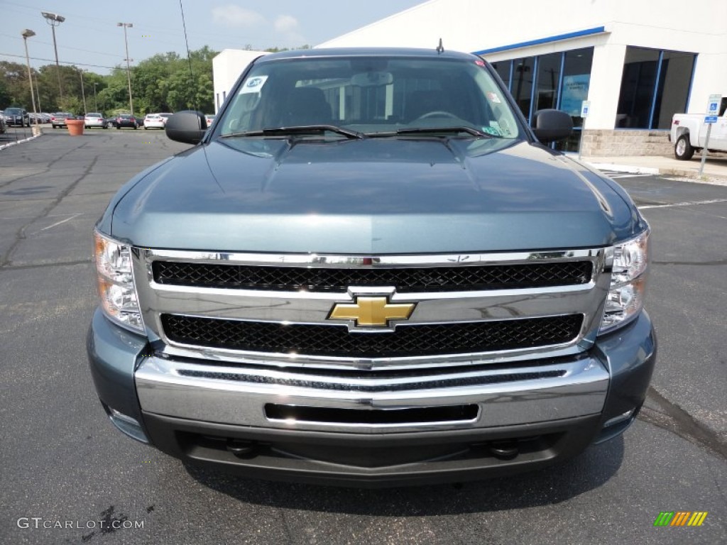 2011 Silverado 1500 LT Extended Cab 4x4 - Blue Granite Metallic / Ebony photo #2