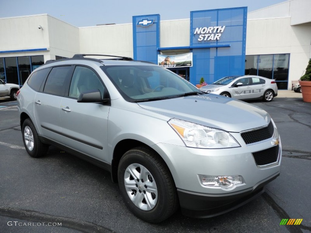 2012 Traverse LS - Silver Ice Metallic / Dark Gray/Light Gray photo #1