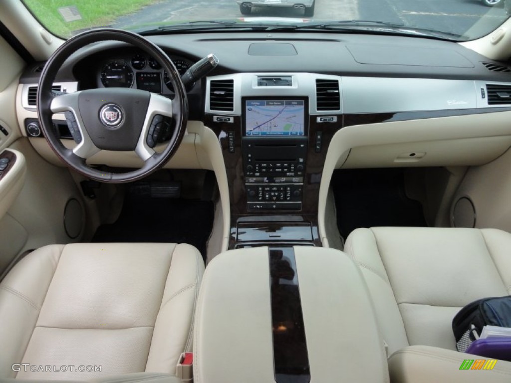 2008 Cadillac Escalade AWD Cocoa/Very Light Linen Dashboard Photo #53648624