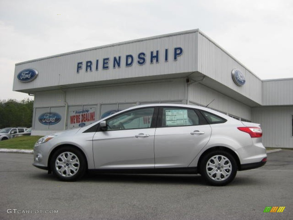 2012 Focus SE Sedan - Ingot Silver Metallic / Stone photo #1