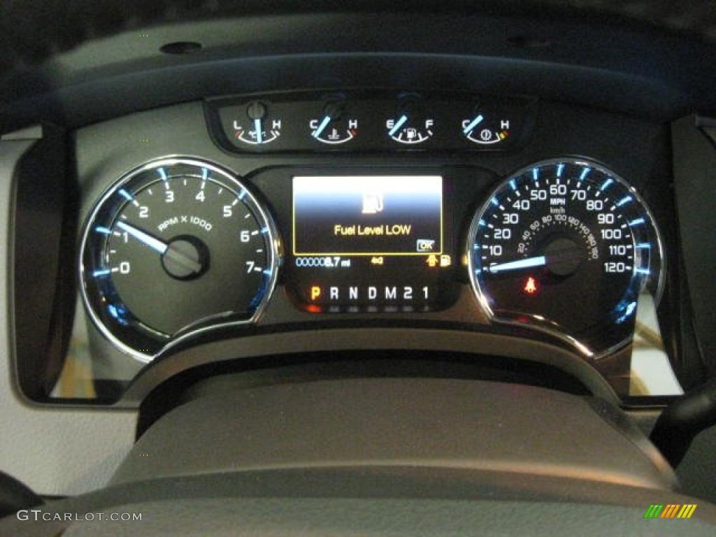 2011 F150 XLT SuperCrew 4x4 - Oxford White / Steel Gray photo #28