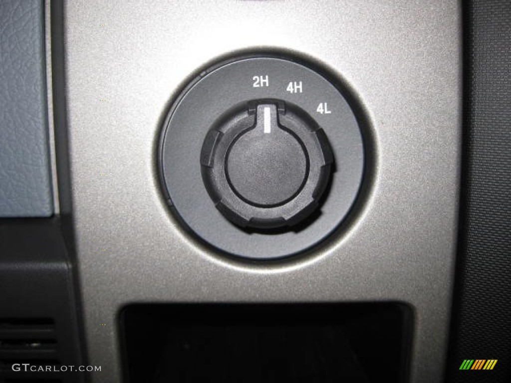 2011 F150 XLT SuperCrew 4x4 - Oxford White / Steel Gray photo #29