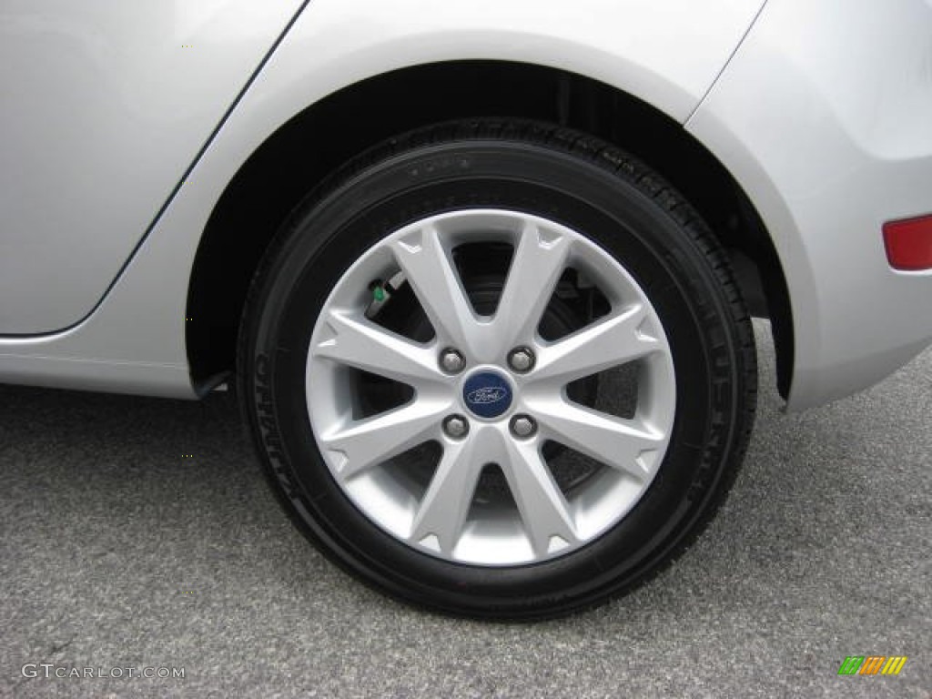 2012 Ford Fiesta SE Hatchback Wheel Photo #53650119