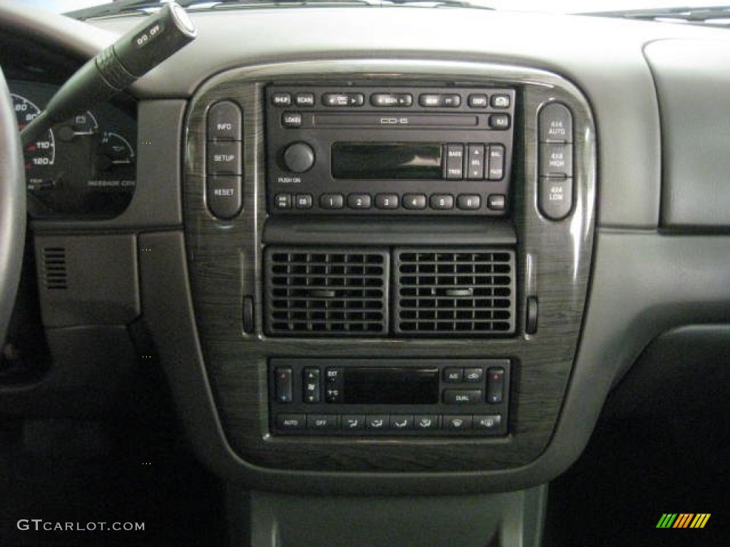 2002 Ford Explorer Limited 4x4 Controls Photos