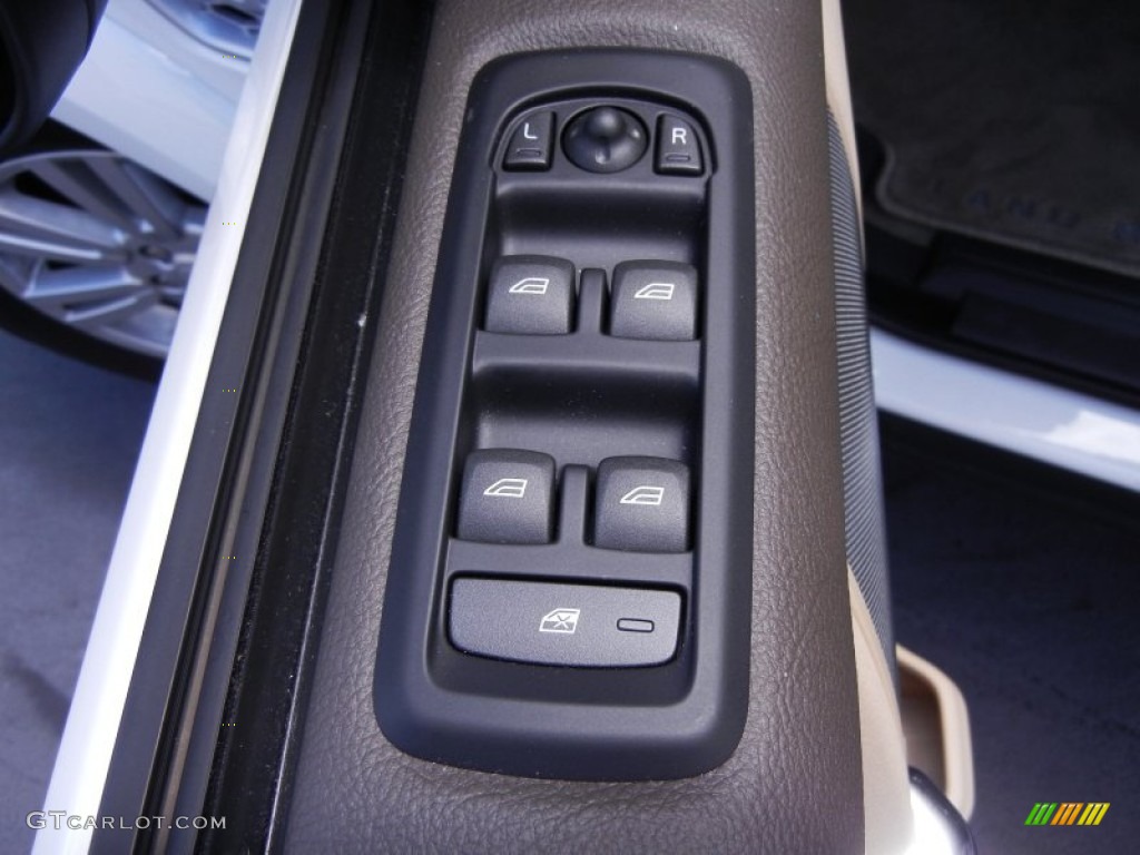 2011 Land Rover LR4 HSE LUX Controls Photo #53652185