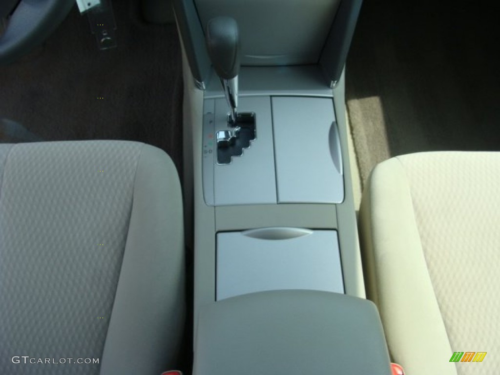2011 Camry XLE - Spruce Green Mica / Bisque photo #12