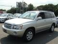 2002 Millennium Silver Metallic Toyota Highlander V6 4WD  photo #3