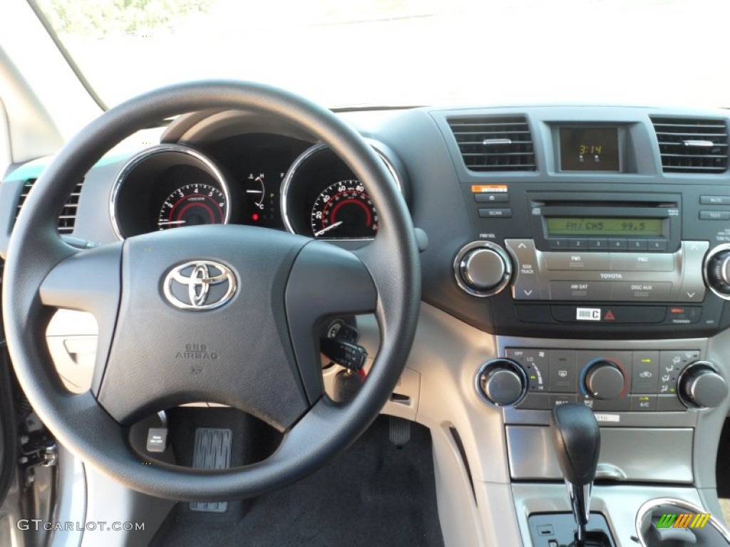 2012 Toyota Highlander Standard Highlander Model Ash Dashboard Photo #53655269