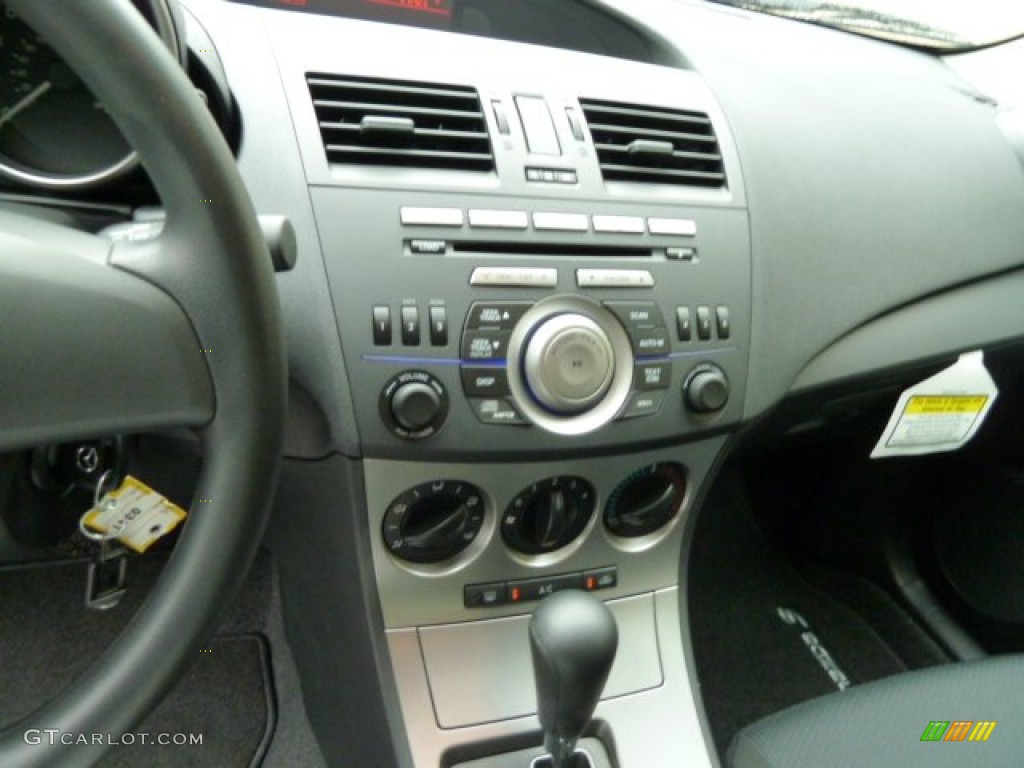 2011 Mazda MAZDA3 i Sport 4 Door Controls Photo #53655429