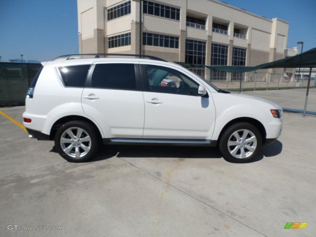 2010 Mitsubishi Outlander XLS Exterior Photos