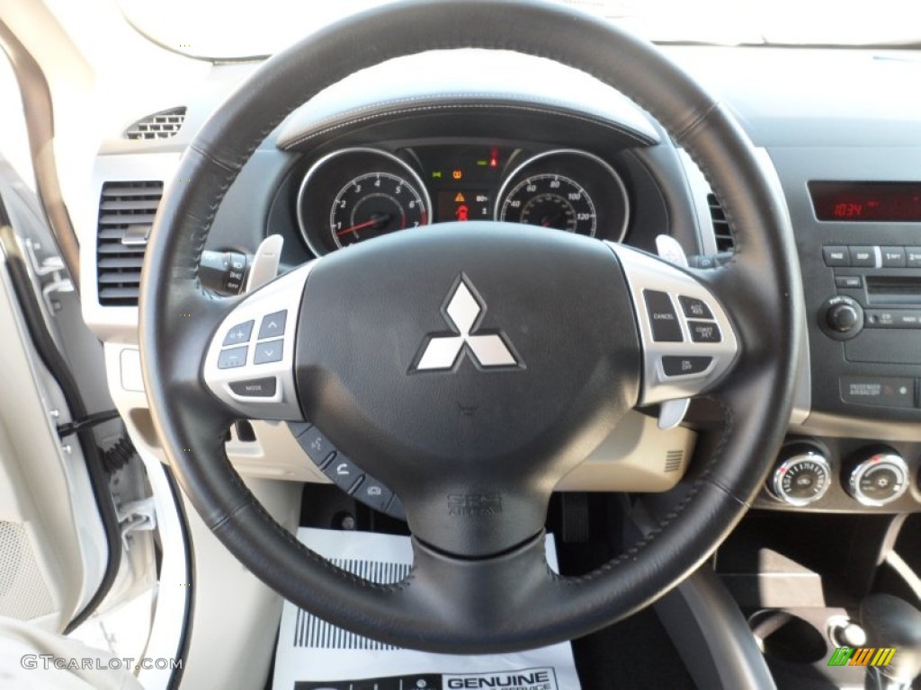 2010 Mitsubishi Outlander XLS Steering Wheel Photos